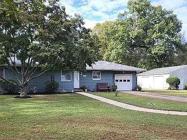 8408 Maryland Rd — exterior photo