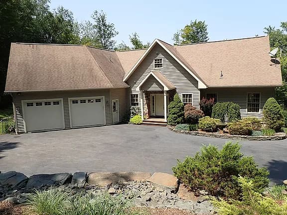 151 Tanbark Dr — exterior photo