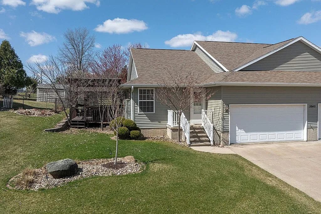 3945 Deer Valley Dr APT A — exterior photo