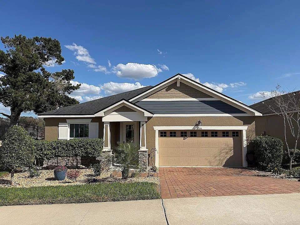 2355 Regency Park Dr — exterior photo