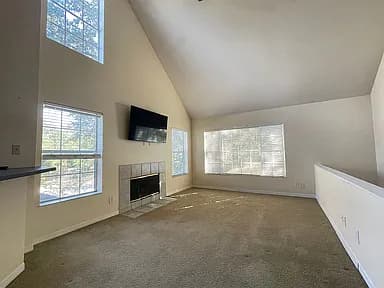 13700 Richmond Park Dr N APT 605 — exterior photo