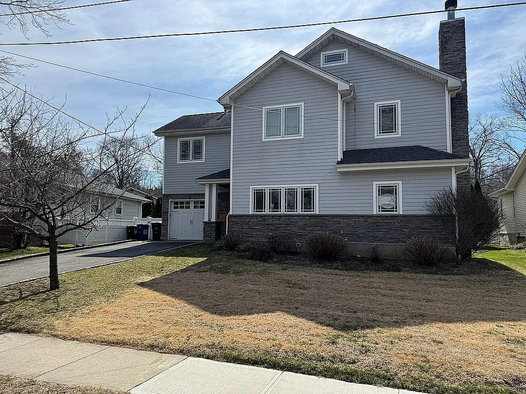 8 Lewis Ln — exterior photo