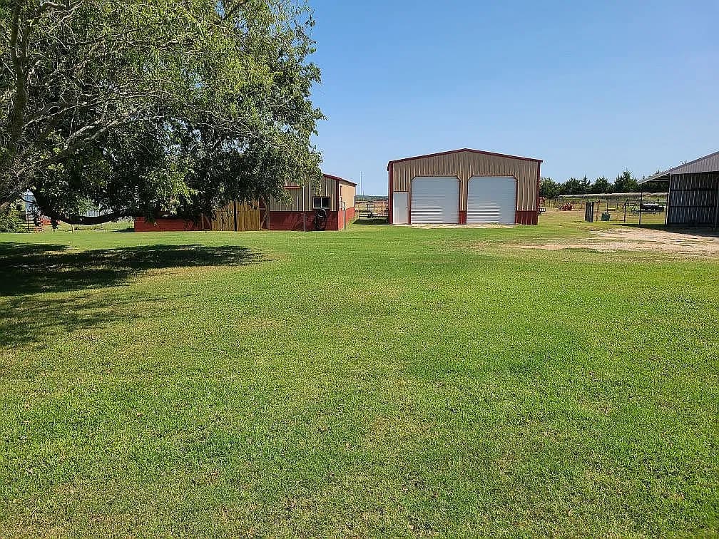105002 S Hidden Valley Dr — exterior photo