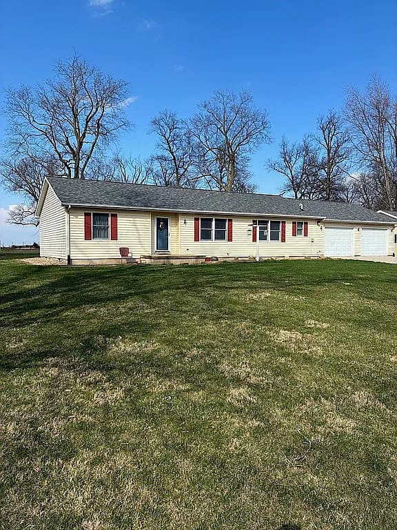 1835 E 2850 North Rd — exterior photo