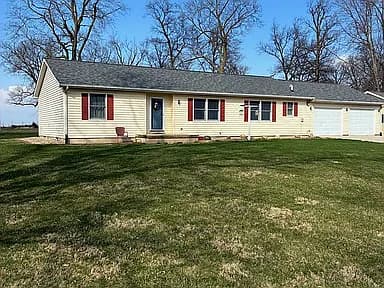 1835 E 2850 North Rd — exterior photo