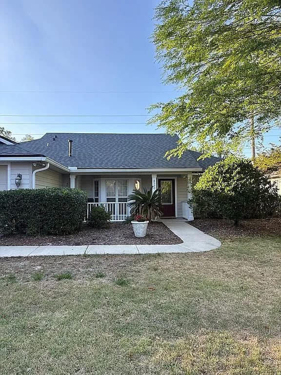 8520 SW 66th Ln — exterior photo
