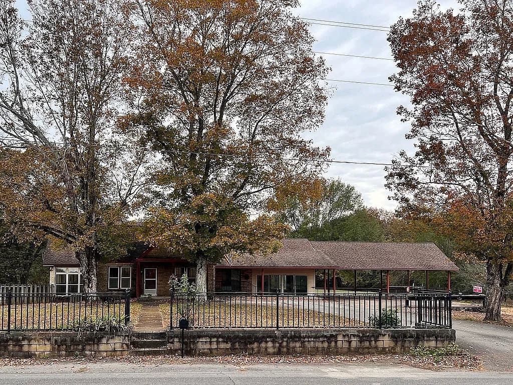 350 County Road 125 — exterior photo