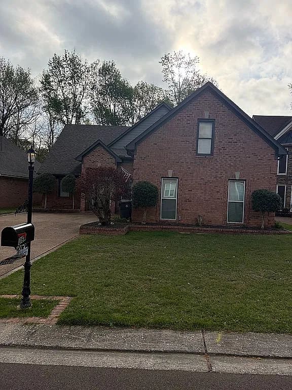 364 Fairway Oaks Dr — exterior photo