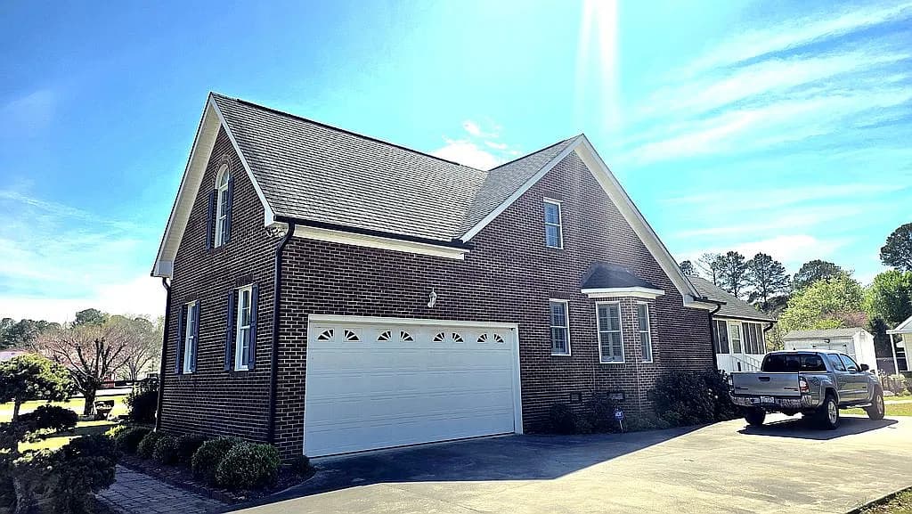 276 State Highway 82 — exterior photo
