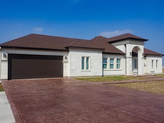 100 S J Hernandez St — exterior photo