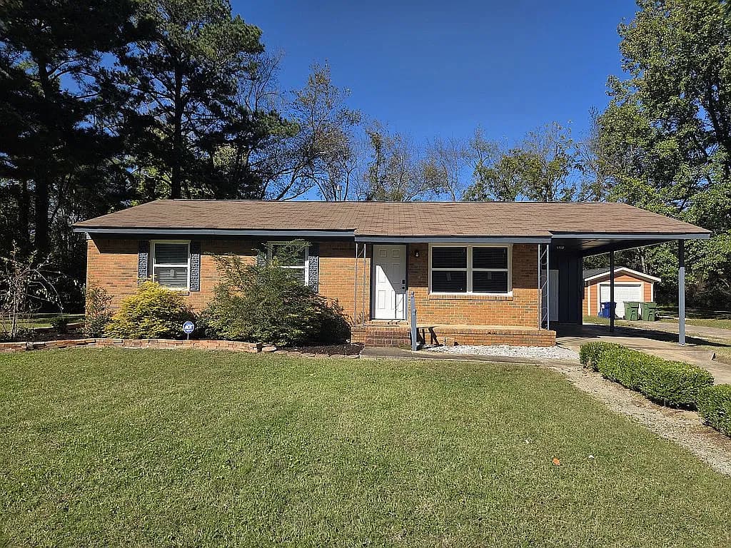 3006 Love Dr NW — exterior photo