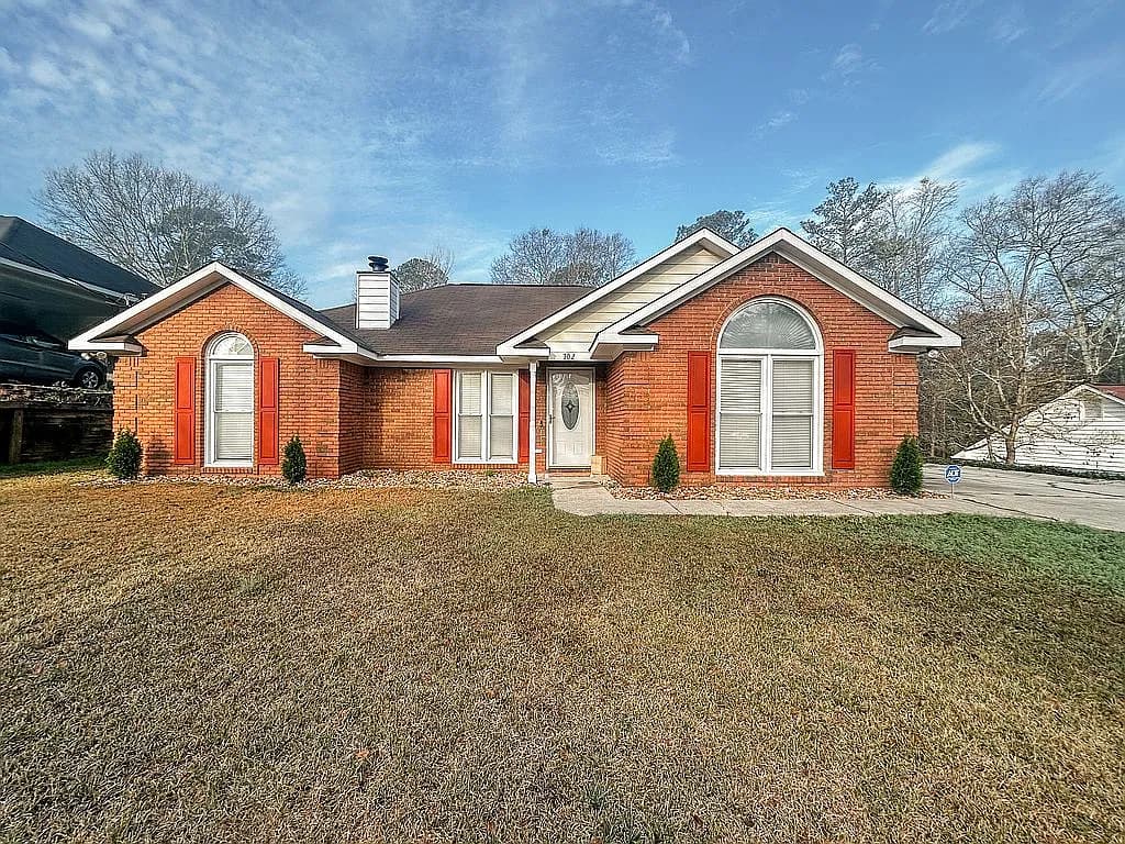 302 Lee Road 508 — exterior photo