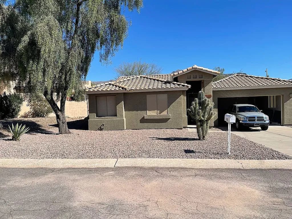 6359 S Eagle Pass Rd — exterior photo
