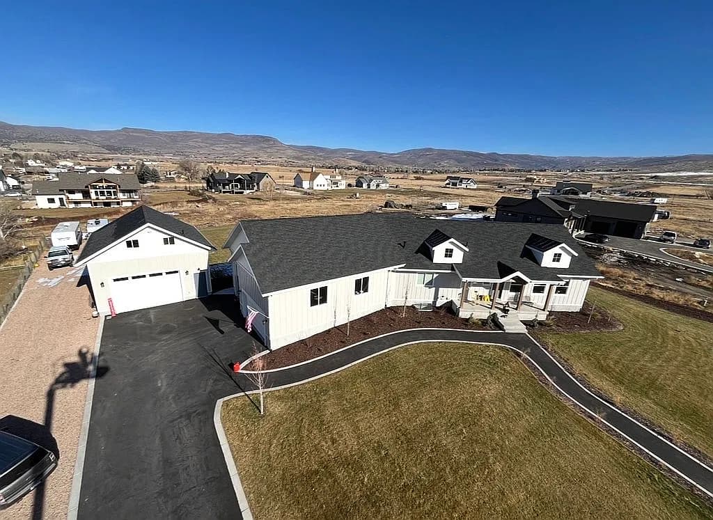 3673 E 2170 S — exterior photo