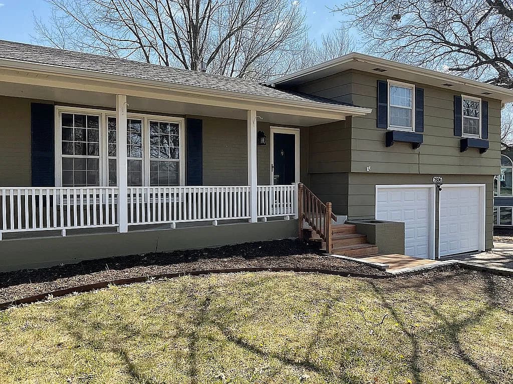 2806 SW Maupin Ln — exterior photo