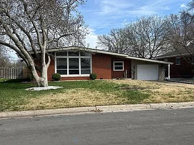 1713 Garfield Ave — exterior photo