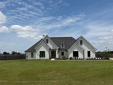 16184 Fleur De Lis Dr — exterior photo