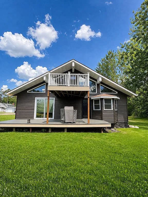 402 Dale Dr SE — exterior photo