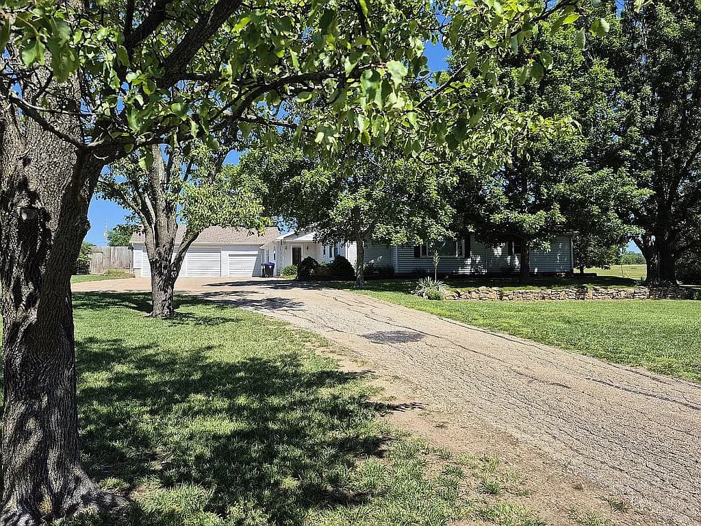 3632 SE Croco Rd — exterior photo