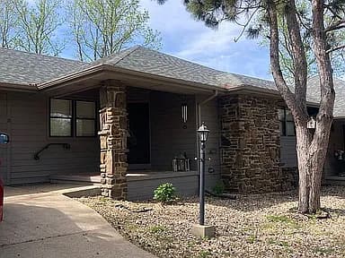 18 Wedgewood Ln — exterior photo