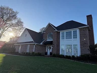 115 Heritage Dr — exterior photo