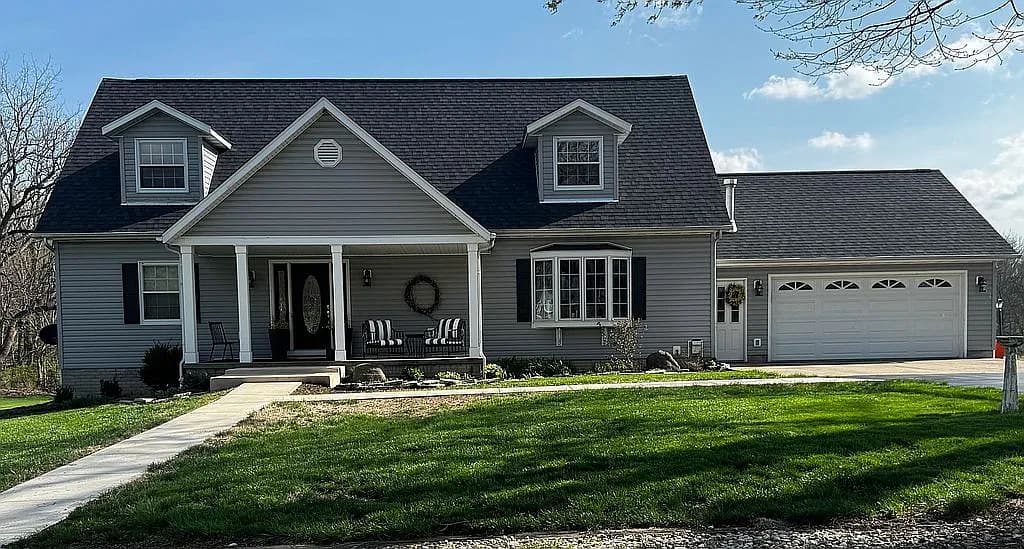 137 E Mill Rd — exterior photo