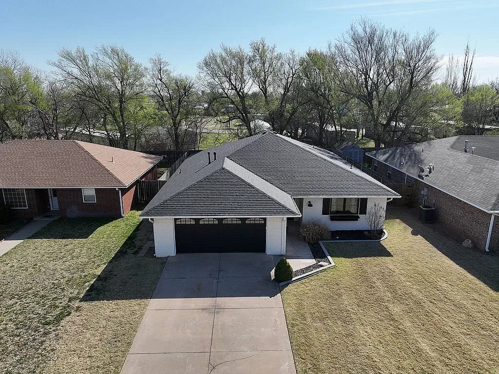 2828 Brookhaven — exterior photo