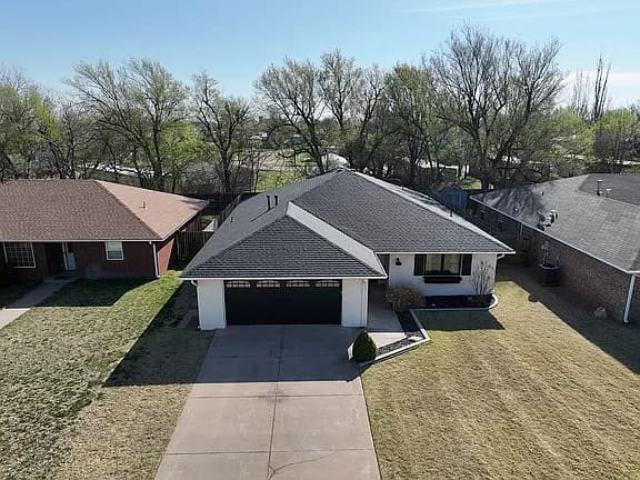 2828 Brookhaven — exterior photo