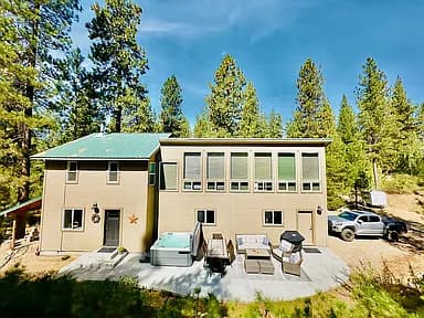 16 Grouse Rd — exterior photo