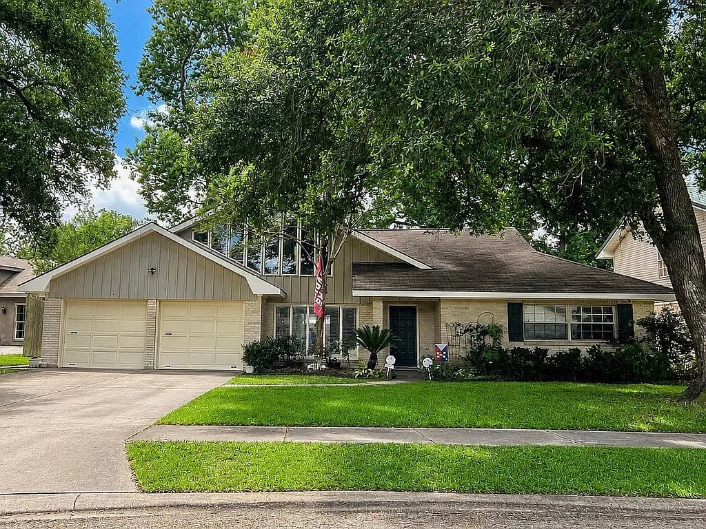 201 Aundria Dr — exterior photo