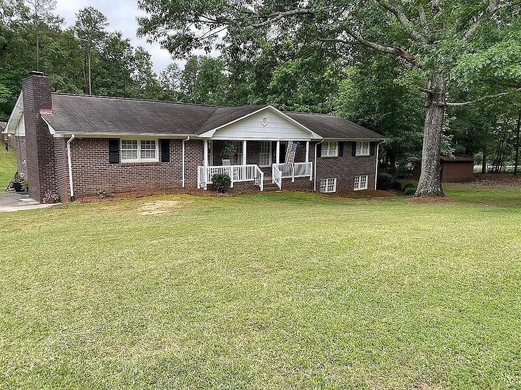209 Ridgedale Dr SE — exterior photo