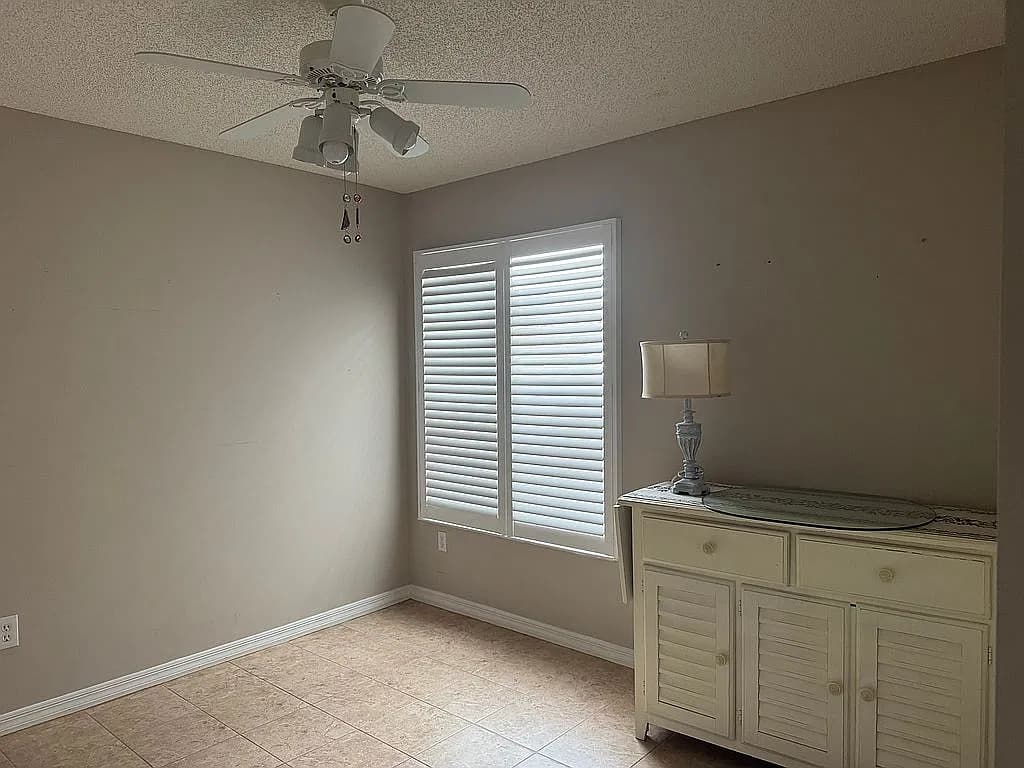 408 Duarte Ln — exterior photo