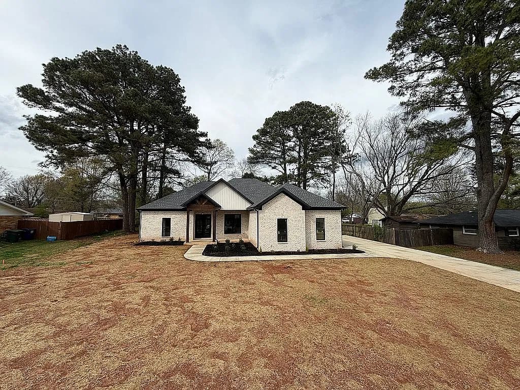 6306 Sheri Dr NW — exterior photo