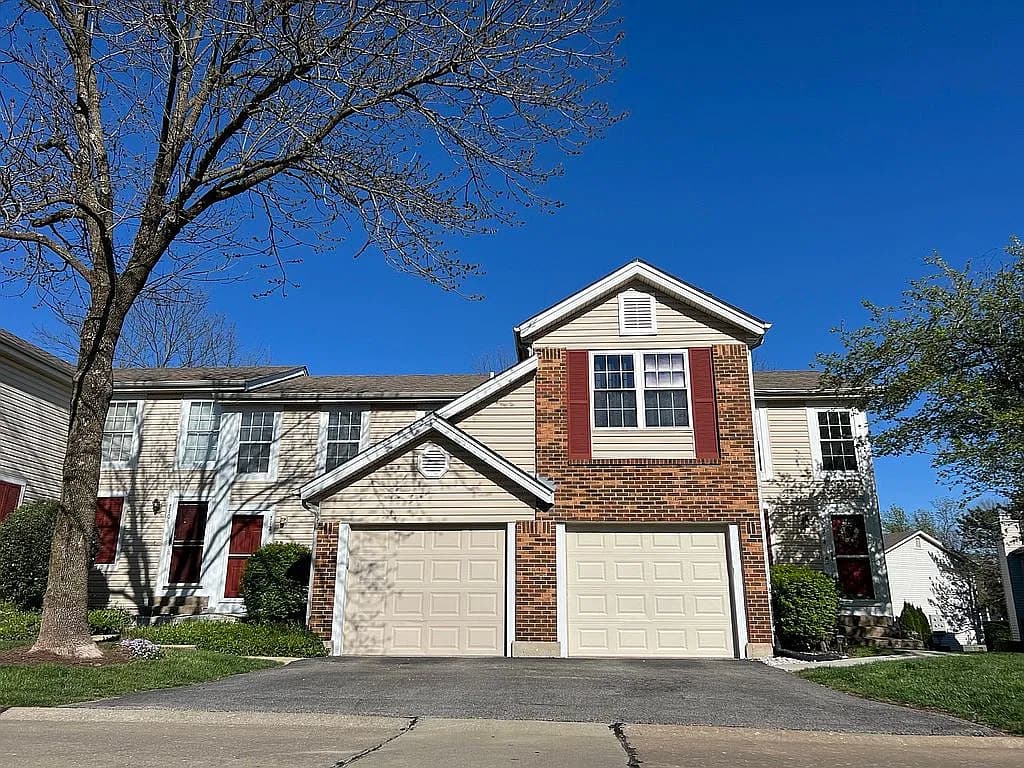 712 Sugar Glen Dr — exterior photo