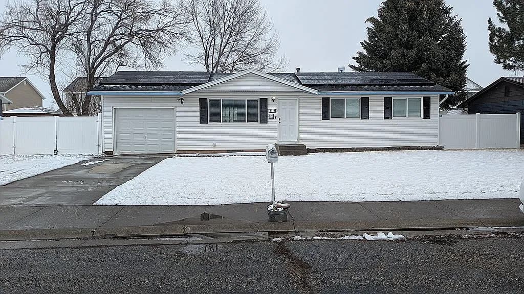 3715 E Michelle St — exterior photo