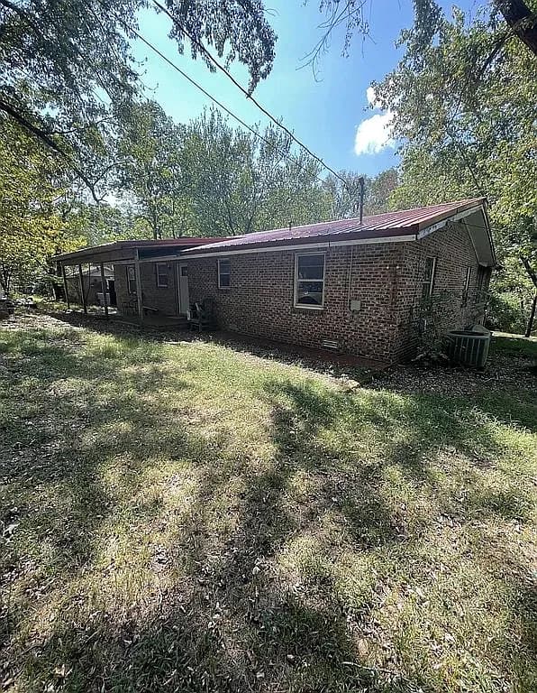 192 County Road 3559 — exterior photo