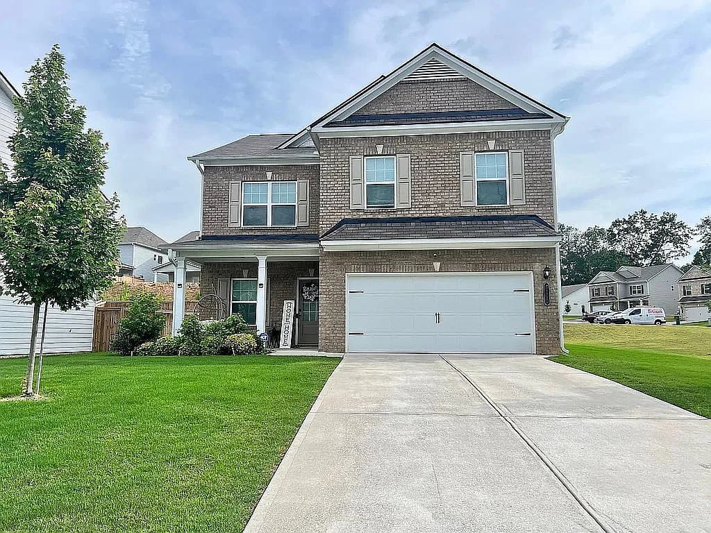 5290 Burrus Ln — exterior photo