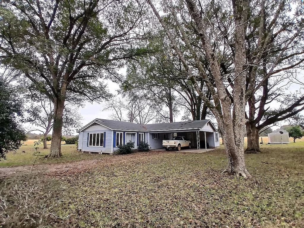 317 Crawford Rd — exterior photo