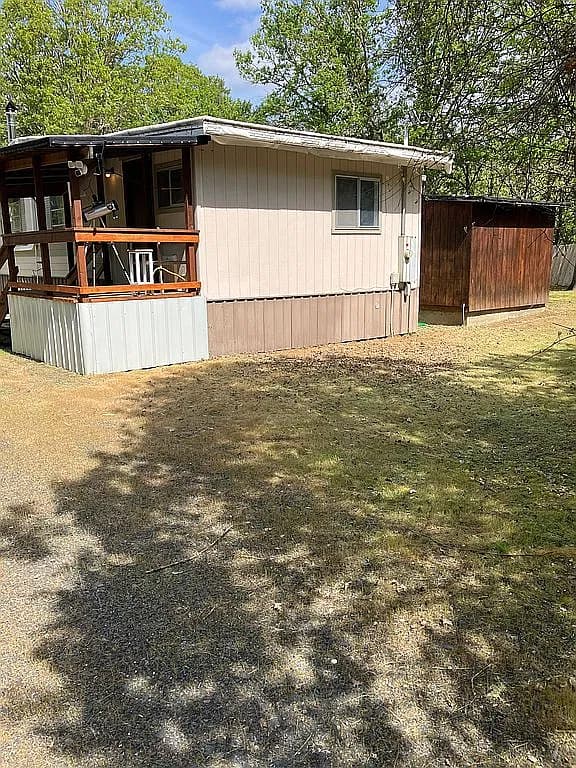 882 Wilderville Ln — exterior photo