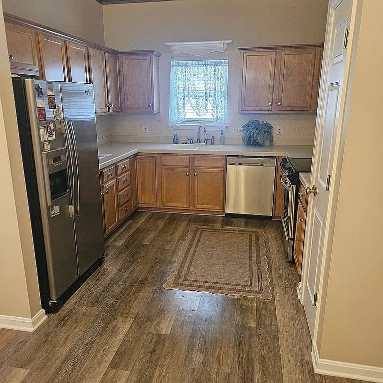8108 Alder Rdg — exterior photo
