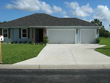 535 Dowling Cir — exterior photo