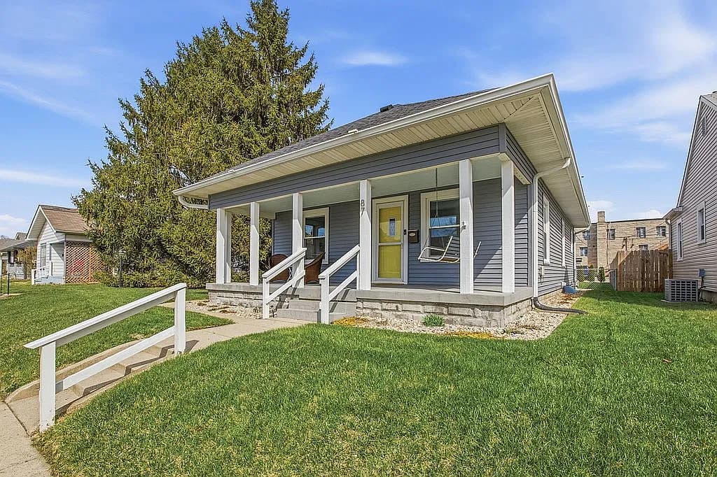 87 S 8th Ave — exterior photo