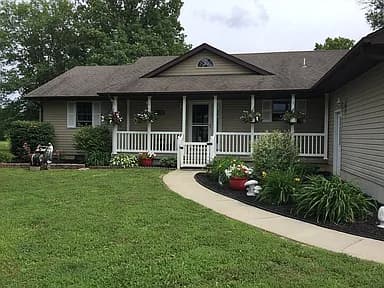5360 NE 651st Rd — exterior photo