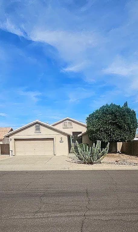 15877 N 161st Dr — exterior photo