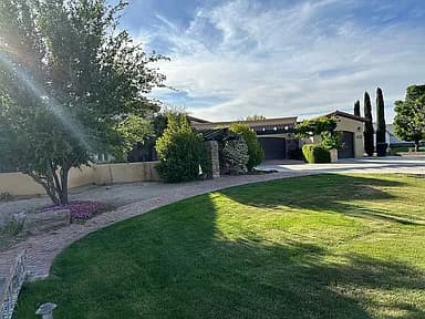 172 N Spencer Ln — exterior photo