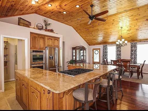 5 Allen Ln — exterior photo