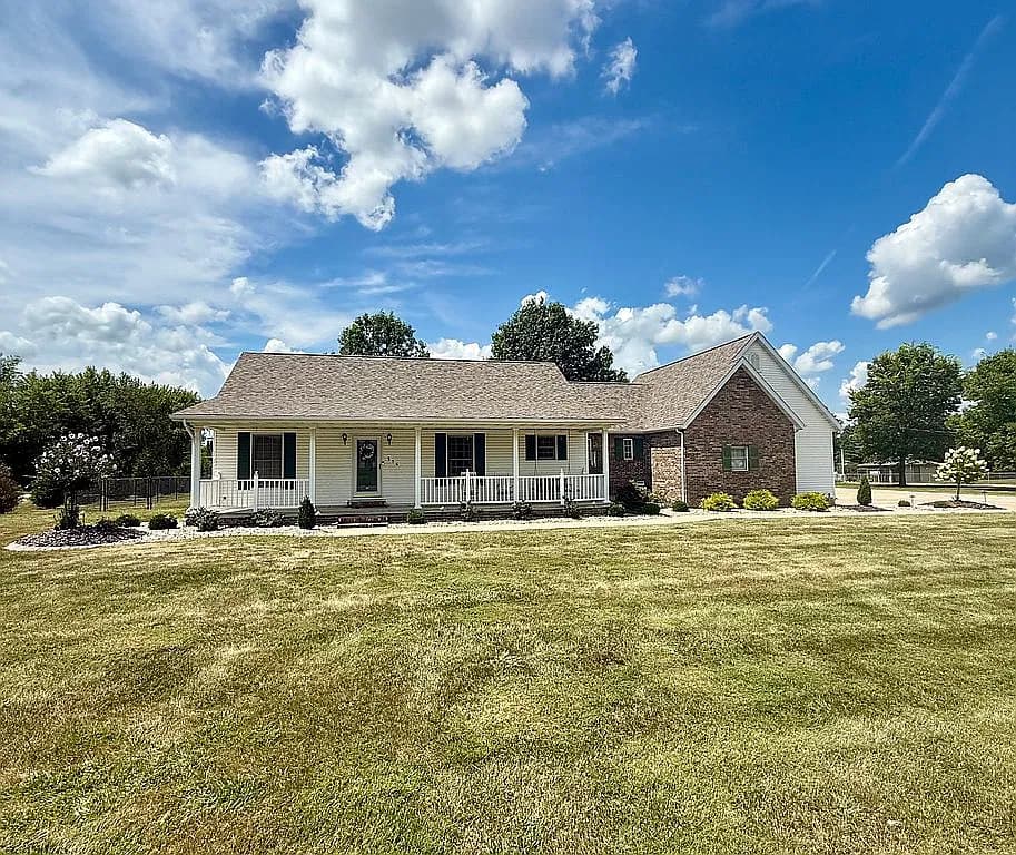 514 Country Club Rd — exterior photo