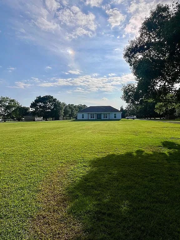 16563 Old Pierce Rd — exterior photo
