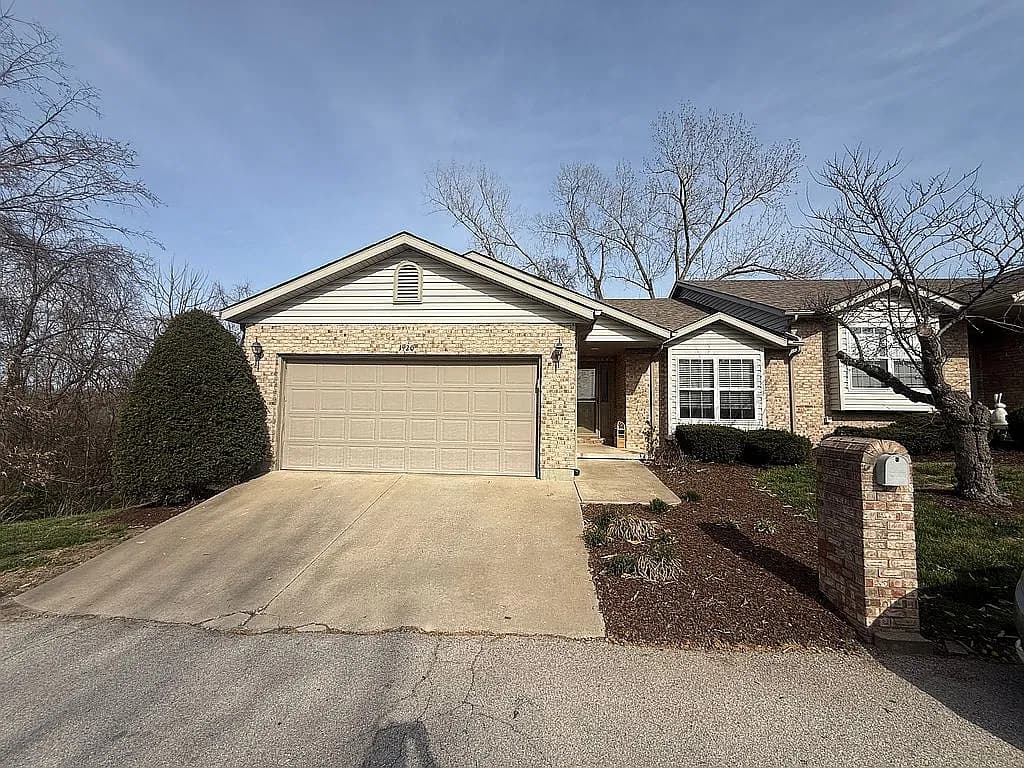 1920 Anna Leah Ln — exterior photo