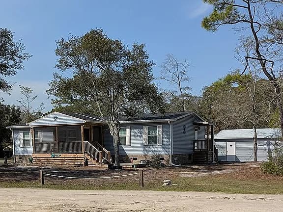 2613 Erwin St SW — exterior photo
